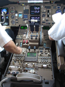 Boeing_767_cockpit